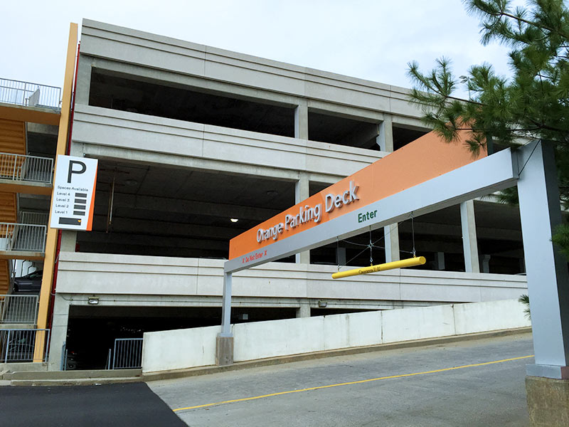 Roosevelt Field Mall Parking Signage